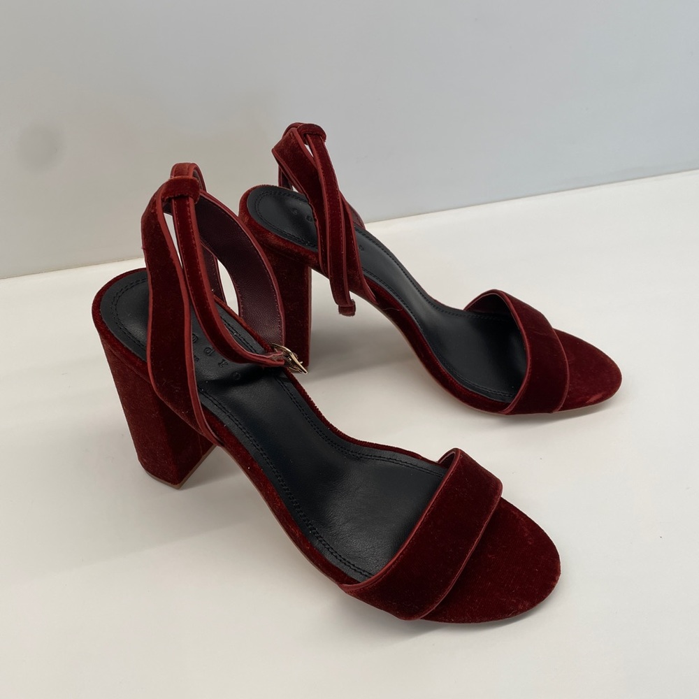 NEW Adrianne Sandro velvet block heels